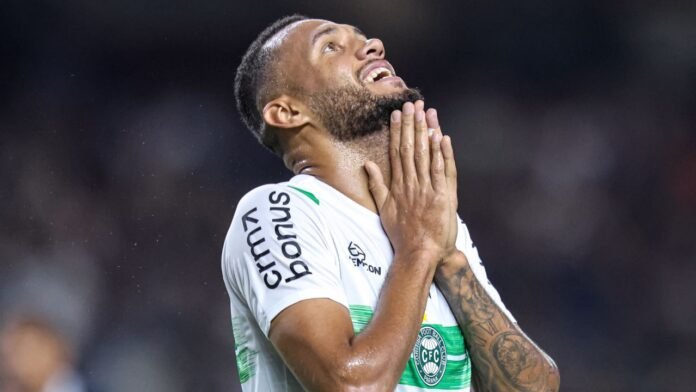 Coritiba tenta quebrar tabu de sete anos contra o Goiás na Série B 2025